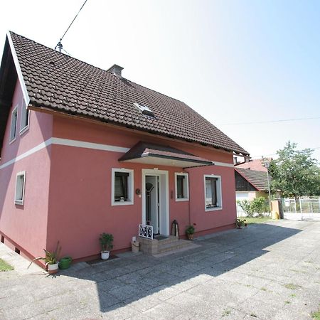 Modern Apartment With Garden Near The Petzen Ski Area In Eberndorf Carinthia Exterior foto